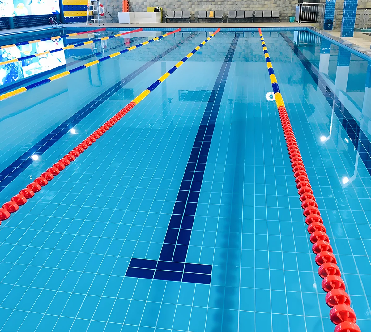 Welche Eigenschaften haben Schwimmbadsteine?